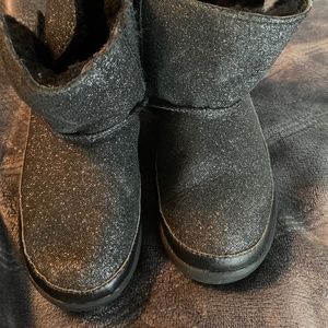 Toddler girls size 9 authentic UGG